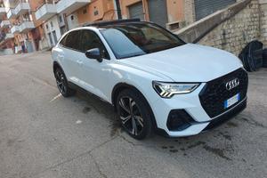 Audi q3 sportback Sline 2.0tdi 200cv tetto virtual