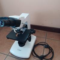 Microscopio Inter Continental