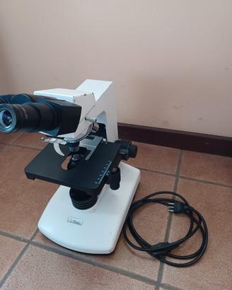 Microscopio Inter Continental