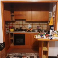 cucina completa di elettrodomestici 