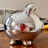 Salvadanaio a forma maialino