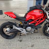 Ducati Monster 696 - 2009