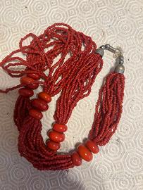 colana in corallo sintetico