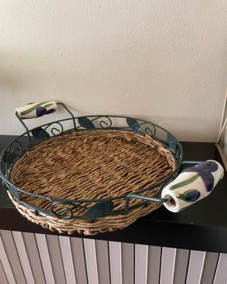 Cestino di vimini con presa in ceramica