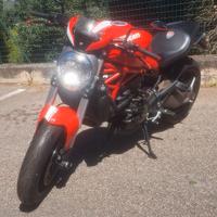 Ducati Monster 821 - 2015