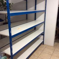 scaffalatura robusta e resistente