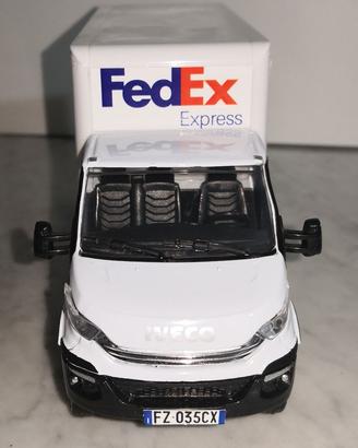 IVECO DAILY CORRIERE ESPRESSO FEDEX (CUSTOM) 1/36