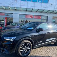 AUDI Q3 SPB 35 TDI S tronic Identity Black