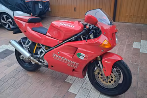 Ducati 888 del 1992, motore in rodaggio.