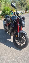 Honda Hornet 750