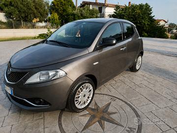 Lancia Ypsilon 1.2 GPL Ecochic Silver 2018 69CV