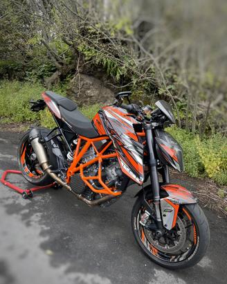 KTM 1290 Super Duke - 2025