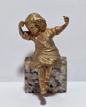 Antica Scultura Bronzo Dorato Bambina Giocosa XIXs