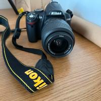 Nikon d3000
