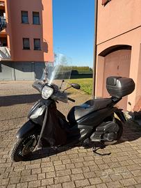 Beverly 300