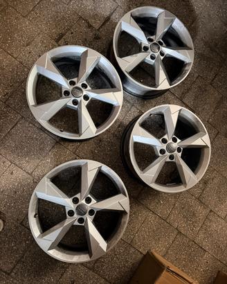 Cerchi in Lega da 19 Originali Audi Q3 / Sportback