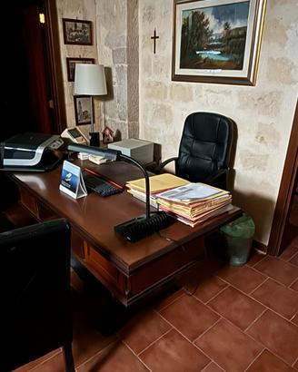 Libreria e scrivania