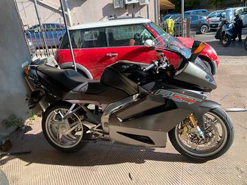 Aprilia Futura 1000 Ohlins solo 15000 km