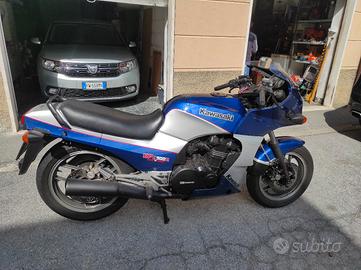 Kawasaki 900 Gpz