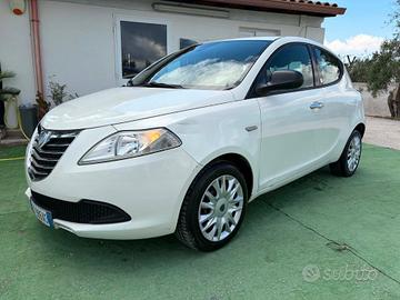 Lancia Ypsilon 1.2 69 CV 5 porte GPL Ecochic Gold 