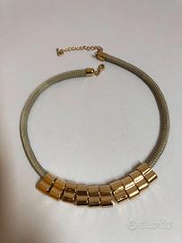 Girocollo Choker Rigido Grigio Effetto Pitone