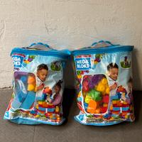 Due sacchi costruzioni pezzi grandi