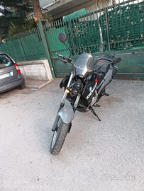 Moto BMW f 650 allestimento personalizata con ce