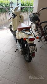 Aprilia scarabeo 50 del 2000 con 16000