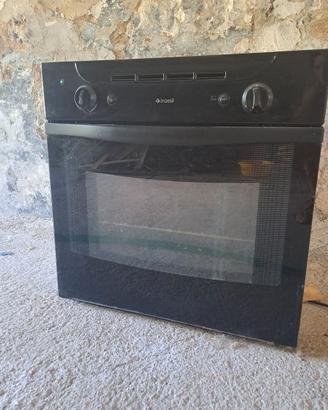 Forno Indesit Made in Italy