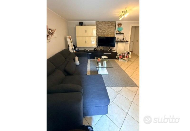 Appartamento arredato con grazioso cortiletto - Vista 4