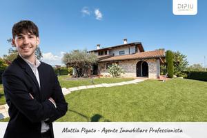 Villa con giardino e doppio garage - thiene