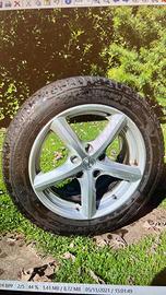 Cerchi in lega r16 con gomme da neve