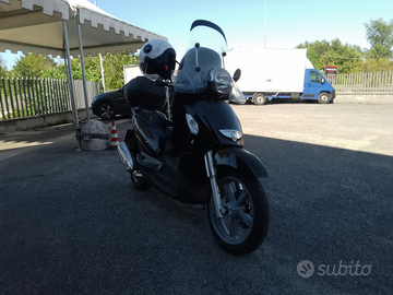 Aprilia Scarabeo 250 I E 2008 Bauletto Parabrezza