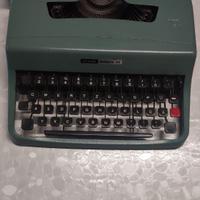 Macchina da scrivere Olivetti Lettera 32