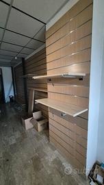 scaffali per negozio 