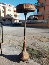 Lampada piantana in modollino primi del 900