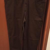 pantaloni colore marrone 