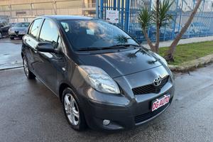 Toyota Yaris 1.4 D-4D 90 cv 2011 Automatica