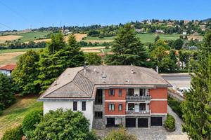 Appartamento di 281 m² con 5 locali e box auto dop