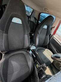 Sedili Anteriori Sportivi Grande Punto Abarth 