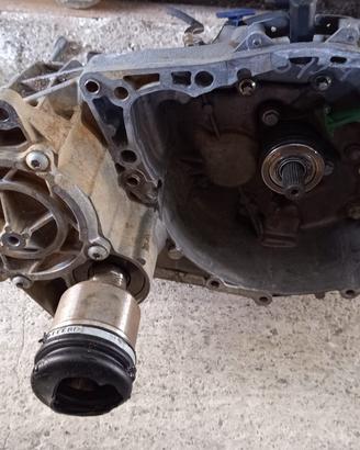 CAMBIO RENAULT KANGOO 1,9 DCI 4X4 CODICE JC7 005 A