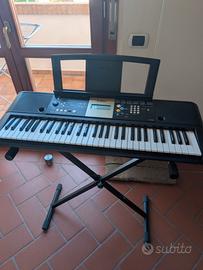 Tastiera Yamaha YTP 220 61 tasti (anche MIDI)