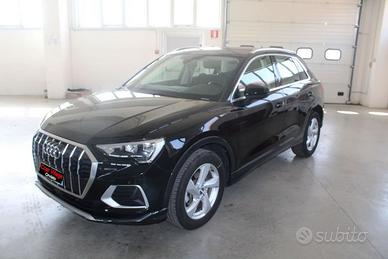 Audi Q3 35 1.5 tfsi mhev Business s-tronic