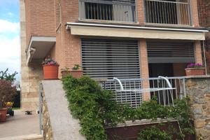 Privato vende Villa Siena nord Loc. Fornacelle