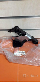 -Staffa pedana anteriore Dx FZ 750 1AEW27490000
