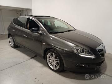 Lancia Delta 1.6 MJT DPF Platino TETTO