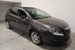 Lancia Delta 1.6 MJT DPF Platino TETTO