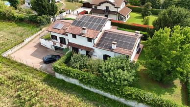 VILLA SINGOLA A GARBAGNA NOVARESE