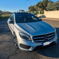 Mercedes-Benz GLA 220 Premium AMG Tetto apribille