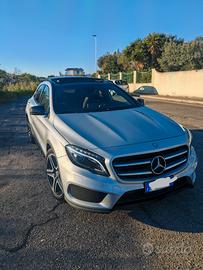 Mercedes-Benz GLA 220 Premium AMG Tetto apribille